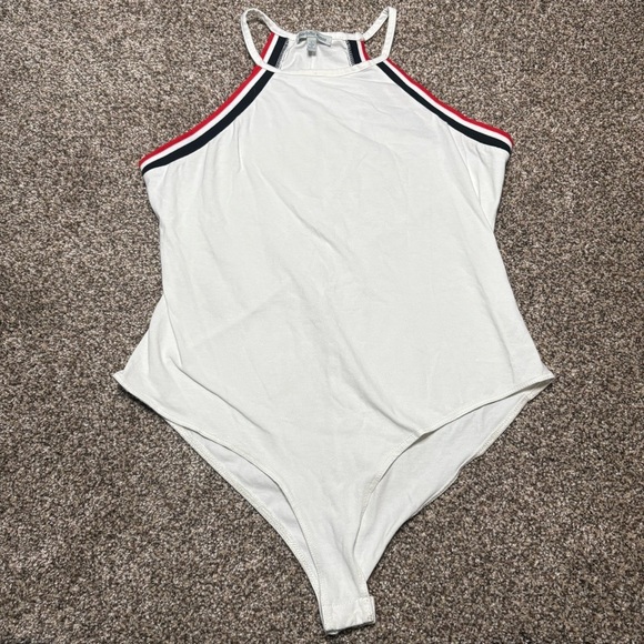 Charlotte Russe Women’s Large White Bodysuit with Red and Black Trim - Picture 2 of 8